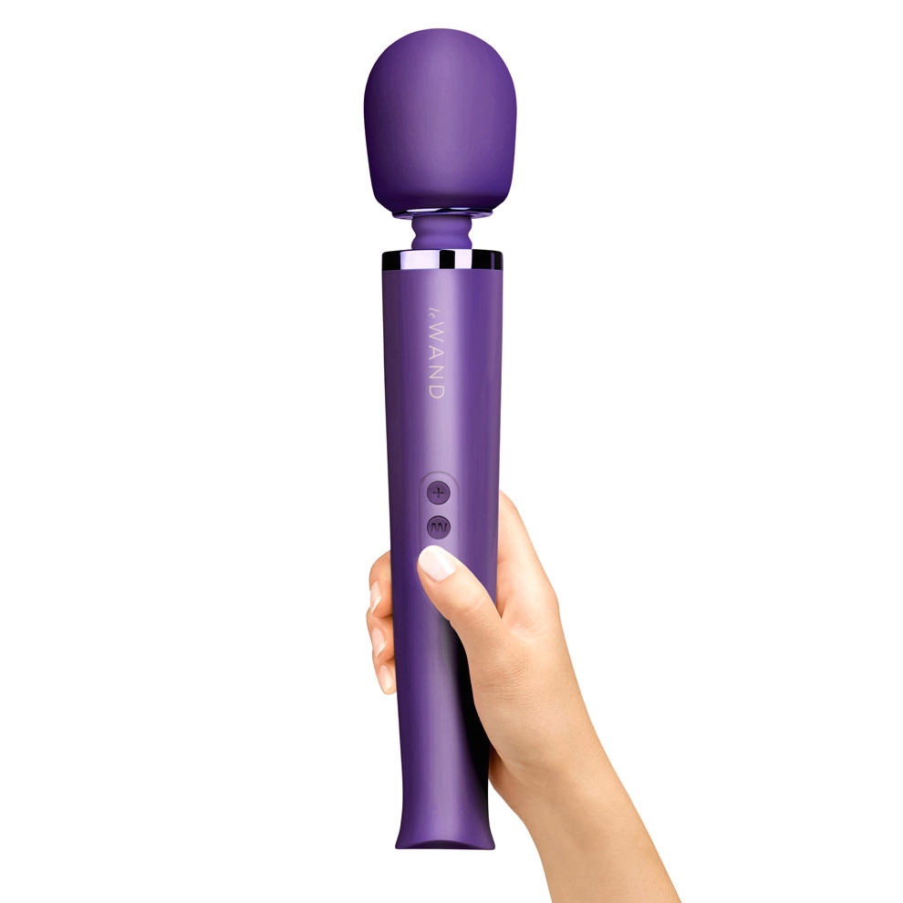 Le Wand Original Rechargeable Wand Massager - Purple