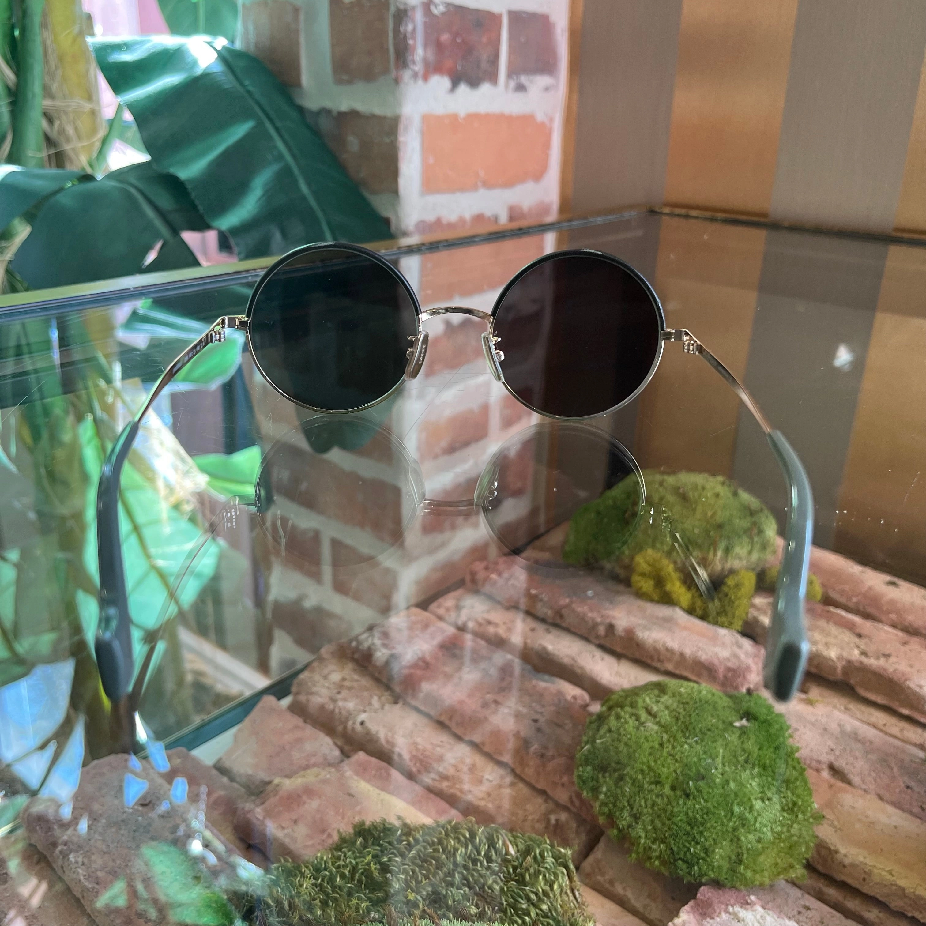 LOEWE LW40058U Gold/Green Round Sunglasses  TS3873