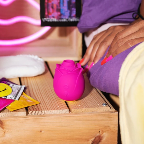 Romp ROSE Vibrator | Clitoral Stimulator