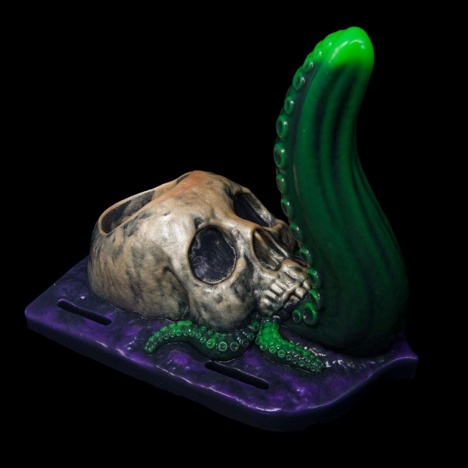 The Ejaculating Hexxus Wand Grinder