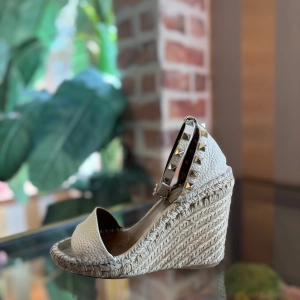VALENTINO Beige  Espadrille Wedges Sz 36 ( US 6)
