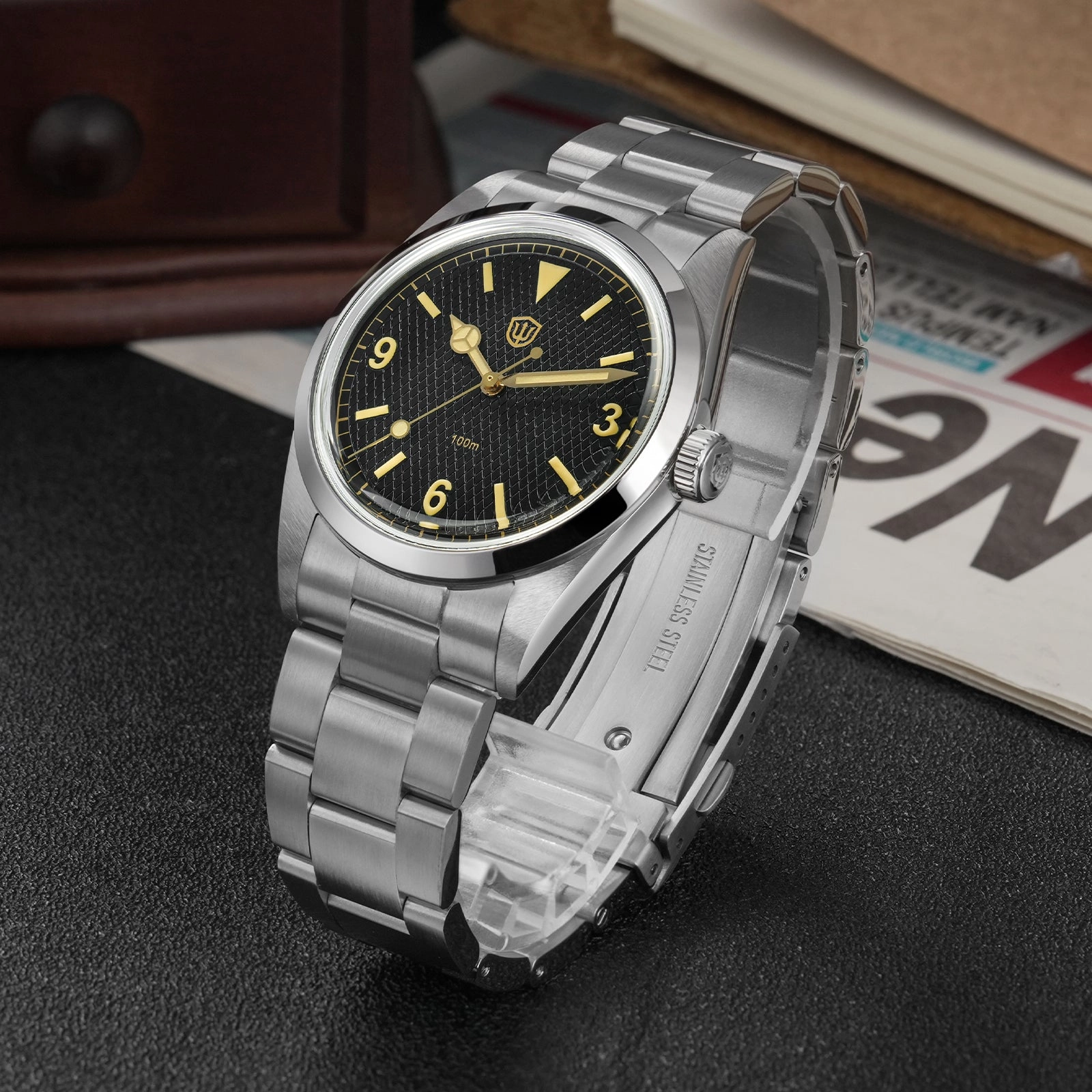 ★WeeklyDeal★Watchdives WD1016 37mm VH31 Explore Men Watch V2